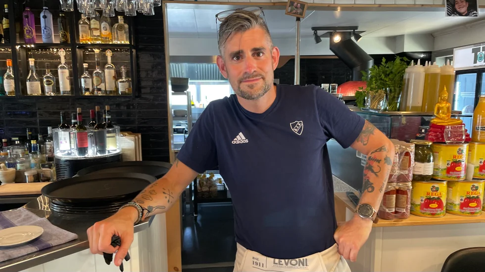 Daniel Di Grazia har fem säsongskort så han kan följa Djurgården på plats tillsammans med nära och kära.