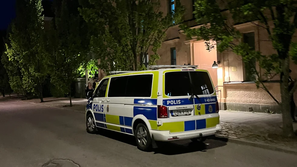 Polisinsats på Repslagaregatan i Linköping efter ett slagsmåll. 