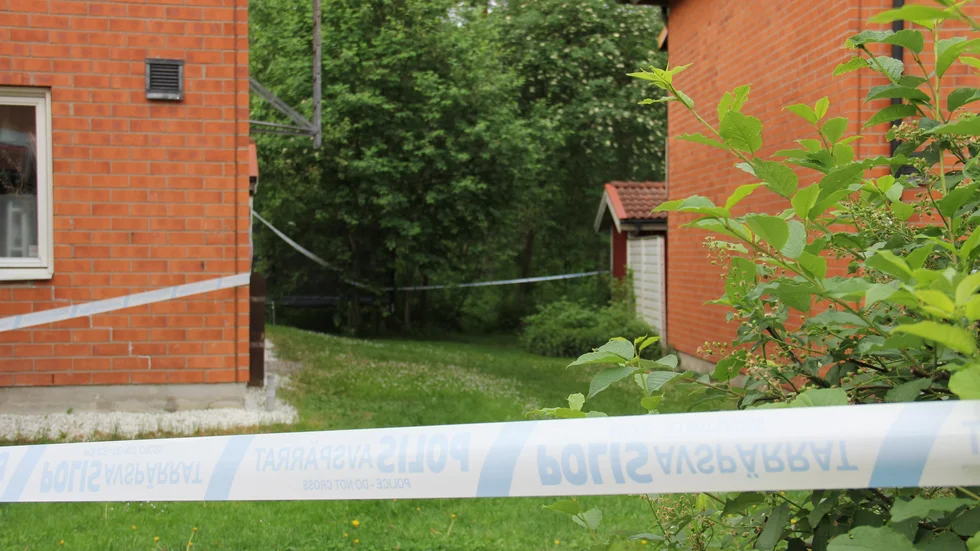 Under de första timmarna efter skjutningen var hela området avspärrat, men under tisdagen finns endast en mindre avspärrning kvar.