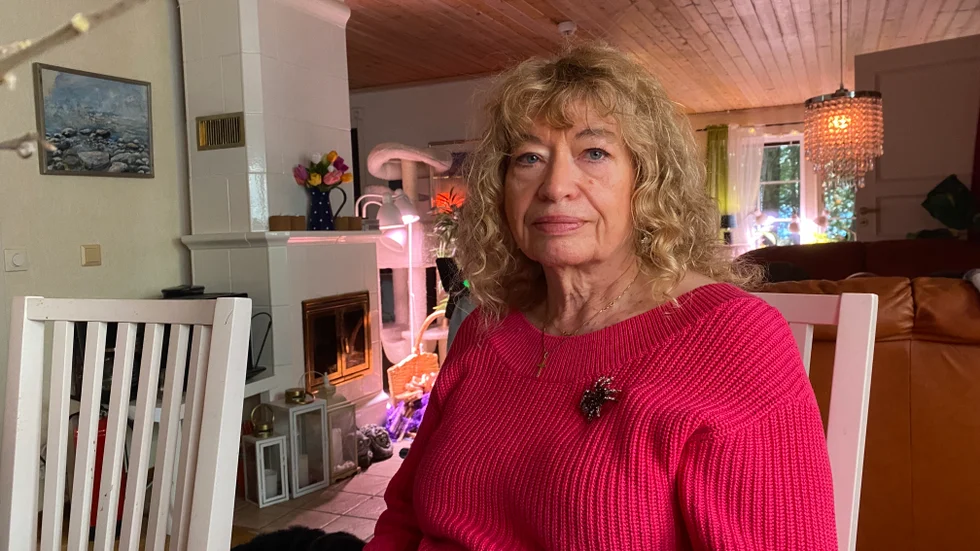Margareta Lundh bor nära kattägaren Björn. Hon var den som hittade Björns katt strypt och hängd i hans trädgård.