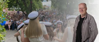 ”Kuggade elever smög ut bakvägen och tog livet av sig”