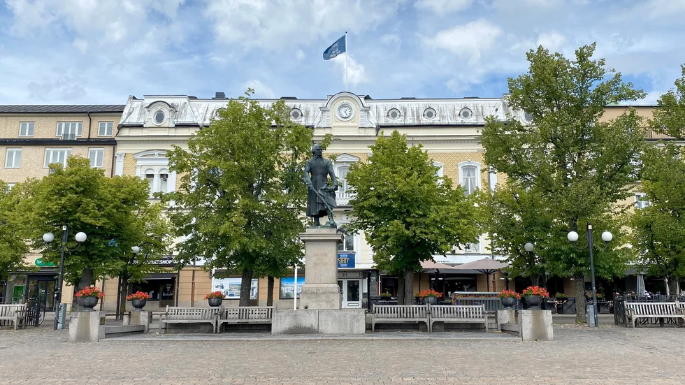 Här, i fastigheten vid torget, ska den eftergymnasiala skolan Campus Motala etableras. Kommunen har sedan tidigare tecknat en avsiktsförklaring med Point Properties.
