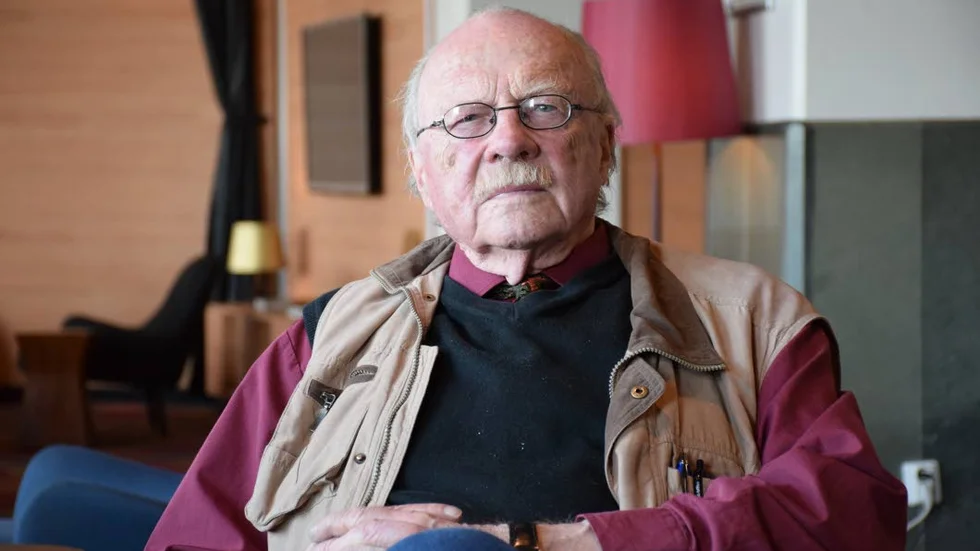 "Ett andra anstånd" är Jan Myrdals senaste bok. Ett skrivande som varit mycket smärtsamt för honom.