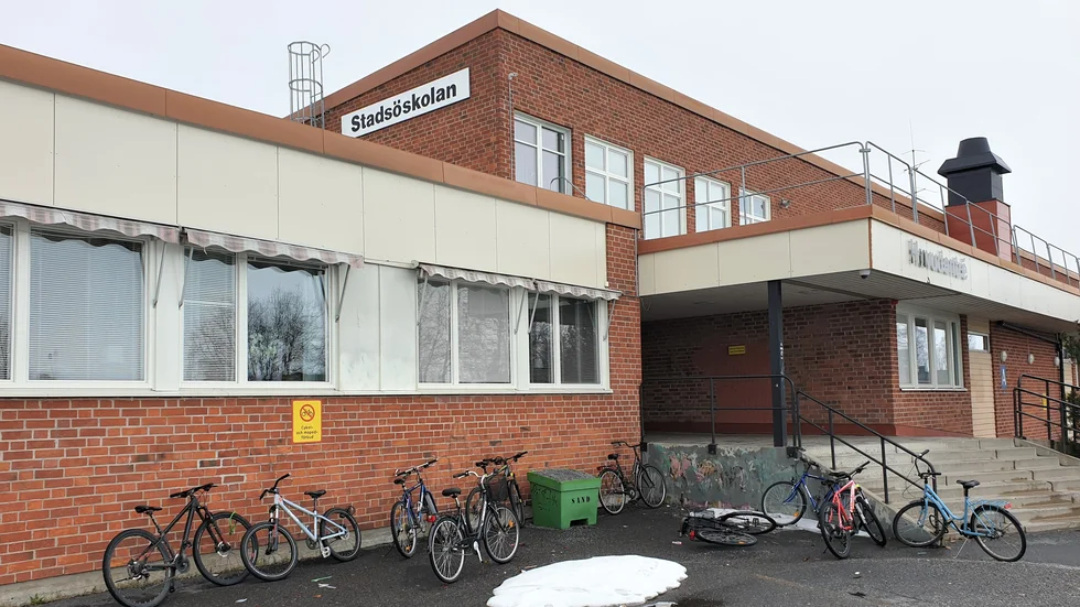 Stadsöskolan ska byggas ut med en ny skola för årskurs F-6, dit eleverna från Mariebergsskolan och Öhemsskolan ska flyttas. 