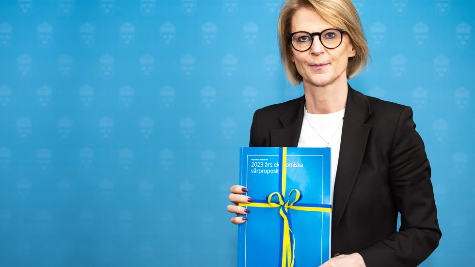 Att förenkla krångliga och kostsamma regler för företagarna och sänka skatten på arbete borde vara högprioriterade frågor för finansminister Elisabeth Svantesson (M). Men förslagen lyser med sin frånvaro i vårbudgeten. 