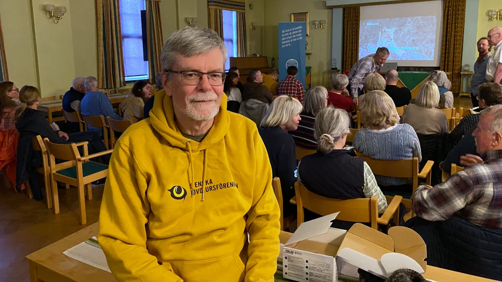 Christer Davidsson, ny regionansvarig Rovdjursföreningen i Östergötland. Under kvällen samlades man i Godtemplargården i Motala. Bland annat pratade Lovisa Häggström om rovdjur från länsstyrelsens perspektiv, och Johan Falck om spårning. 