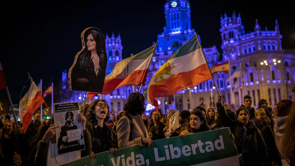 Enorma protester bröt ut efter Mahsa Aminis död. Arkivbild.