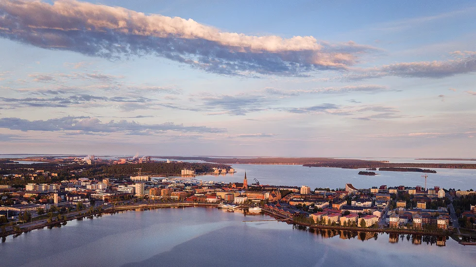 Luleå är valt till den bästa platsen i Sverige att på 2023. Priset togs emot av Luleås kommunalråd Carina Sammeli under Almedalsveckan.