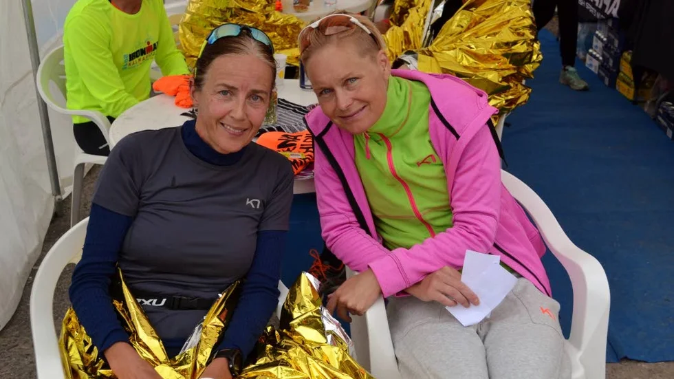 Eva Lidman, till vänster, har kvalat in till VM i Ironman på Hawaii.