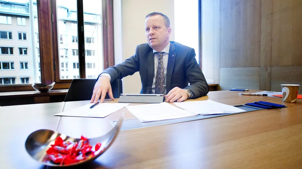 Fredrik Ahlstedt, moderat kommunalråd, vaknade till nyheterna på radion, morgonen efter mordet.
