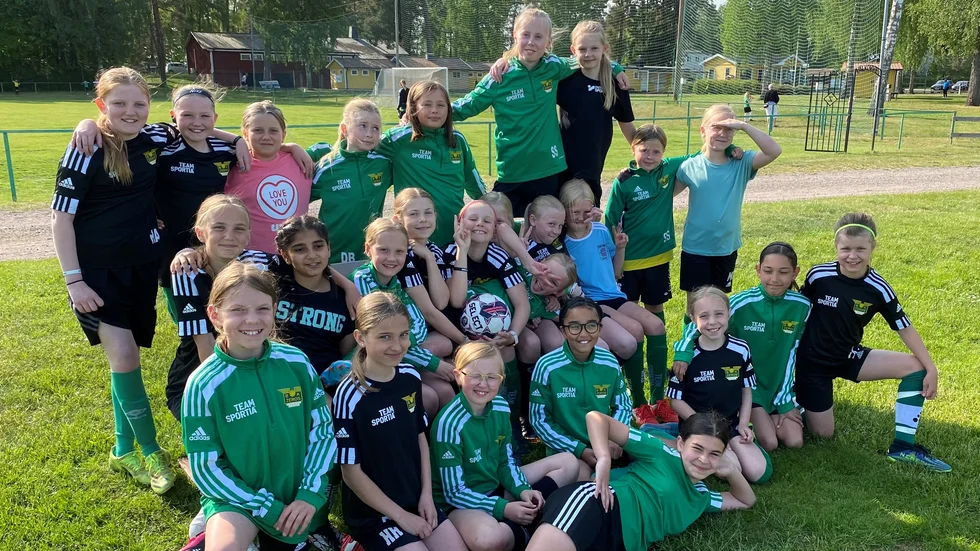 Minne för livet. BK Zeros tioårstjejer är inspirerade för fotboll efter att ha träffat Djurgården i helgen. Både herrlaget och damlagets målvakt träffade de.