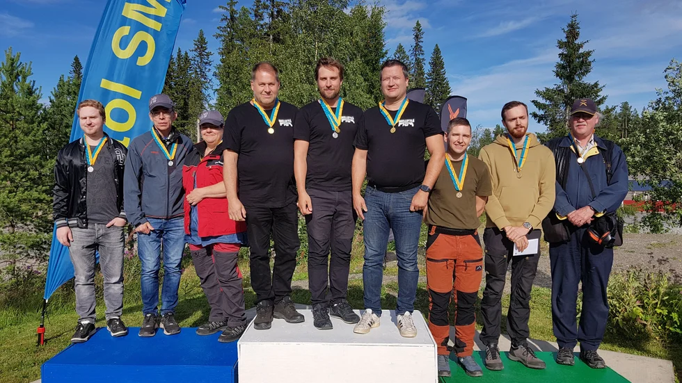 Sven Carlsson, Andreas Jonsson och Fredrik Bergsten fick ställa sig högst upp på pallen under pistol-SM – två gånger om.