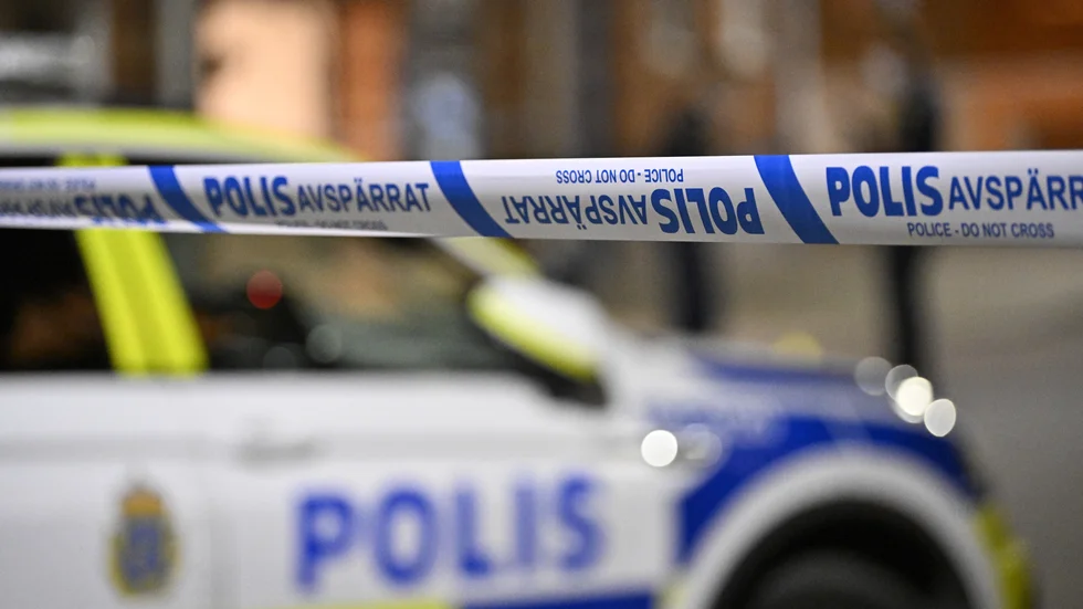 Tre tidigare anhållna personer har släppts och en ny person har anhållits i utredningen av knivmordet i centrala Halmstad i måndags. Arkivbild.