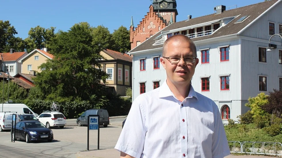 – Vi kan samarbeta med alla partier som delar grundläggande demokratiska och humanistiska värderingar och där vi känner att vi får gehör för våra hjärtefrågor. Tittar man på fråga för fråga är Sverigedemokraterna och Vänsterpartiet de partier vi delar minst med.