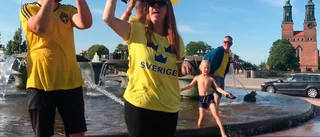 Här firar Eskilstunaborna skrällsegern – med bad i fontänen