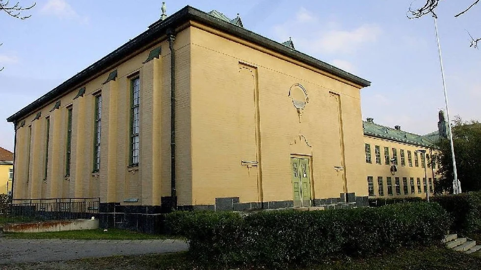Två automatlarm inom loppet av en timme föranledde räddningstjänsten att besöka Paulinska skolan.