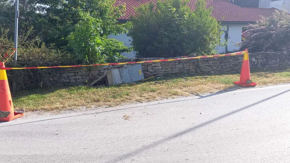 Tidigt på torsdagskvällen inträffade en olycka med en fyrhjuling i Burgsvik.