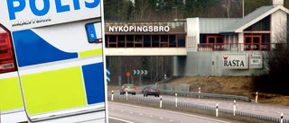 Fyra män försökte sig på springnota i Nyköping – greps av polis kort därefter