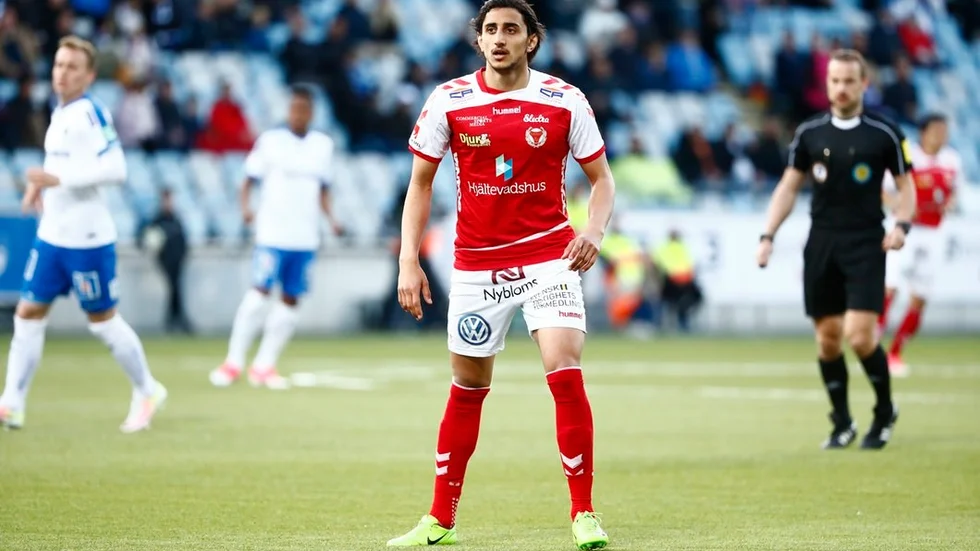 Nyköpingskillen Mahmoud Eid tar nya tag efter en skadefylld säsong i fotbollsallsvensakn och börjar även bli rutinerad på landslagsnivå med sitt Palestina, som har klättrat på världsrankingen och matchar just efter nyåret.