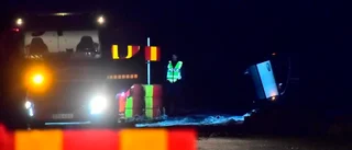 Bil hamnade i vattenfyllt dike – föraren berusad