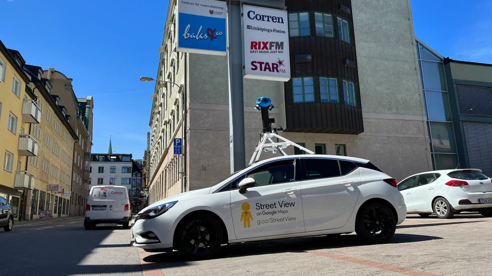 När Google Street view-bilen i veckan körde utanför redaktionen på Badhusgatan hade inga nya bilder tagits på platsen sedan 2014 enligt Googles karttjänst, men i andra delar av staden är bilderna desto nyare. 