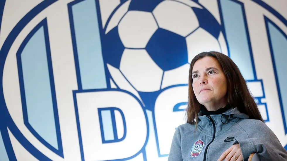 Lotta Hellenberg lämnar Eskilstuna United och blir anställd av Svenska Fotbollförbundet.