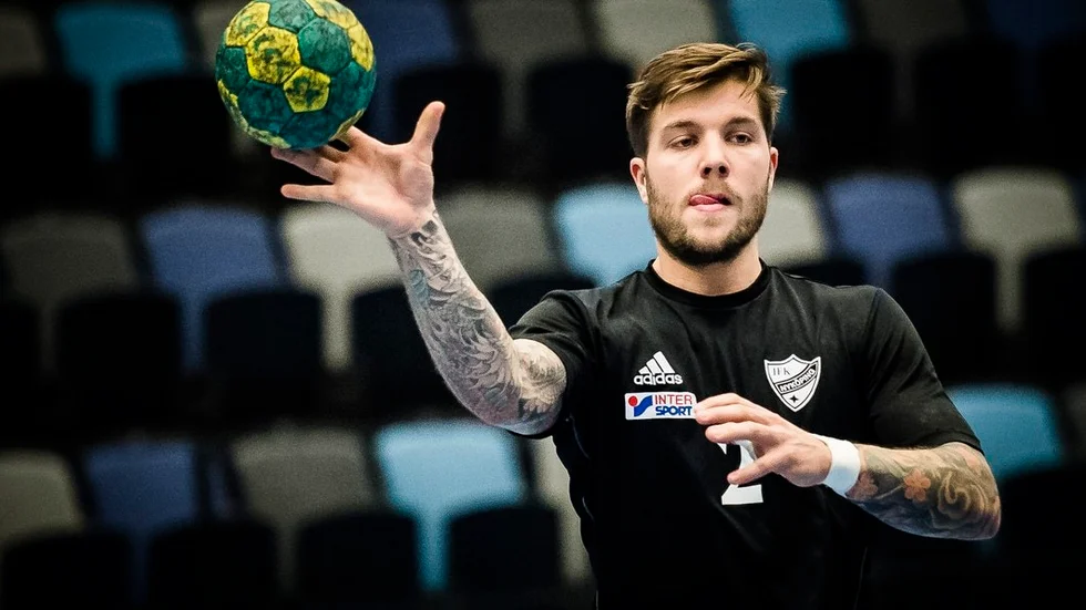 Simon Skuthälla.