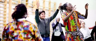 Afrikansk dansglädje på Lagersbergsskolan