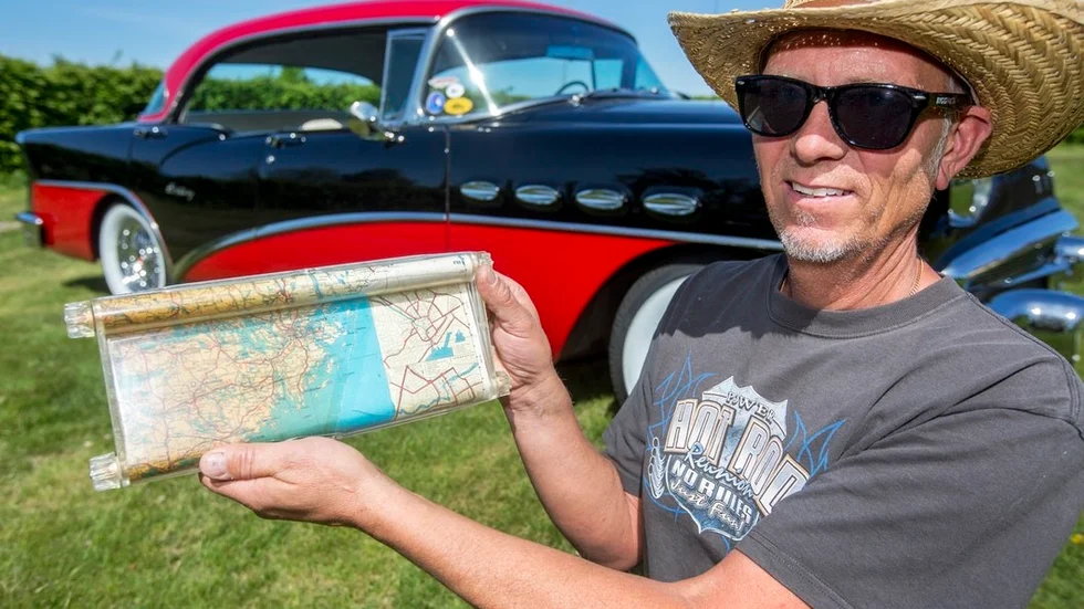 Jörgen Eriksson från Oxelösund visar stolt upp det han lite skämtsamt kallar en orignal- gps.