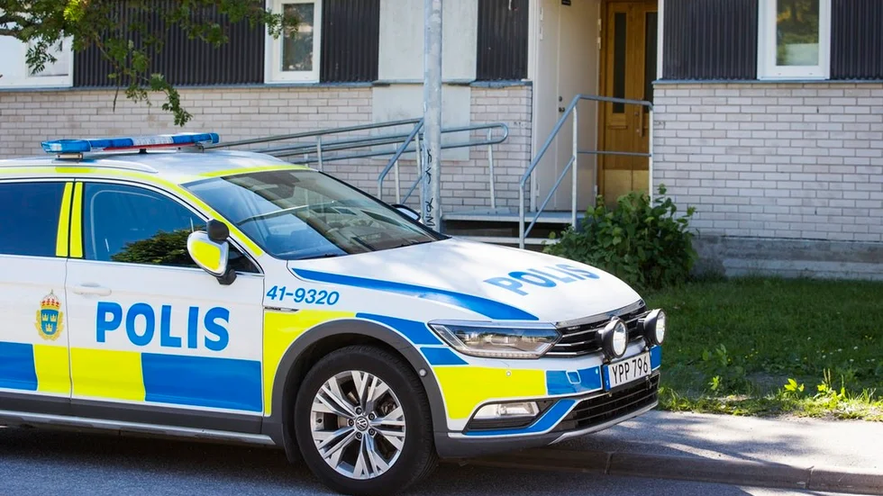 En man i 55-årsåldern är anhållen misstänkt för mordförsök i Gnesta.