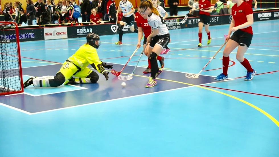 KIB:s tjejer födda 2003-04 är framme och oroar Norrköping under fredagskvällens cupmatch som KIB förlorade med 3–5.