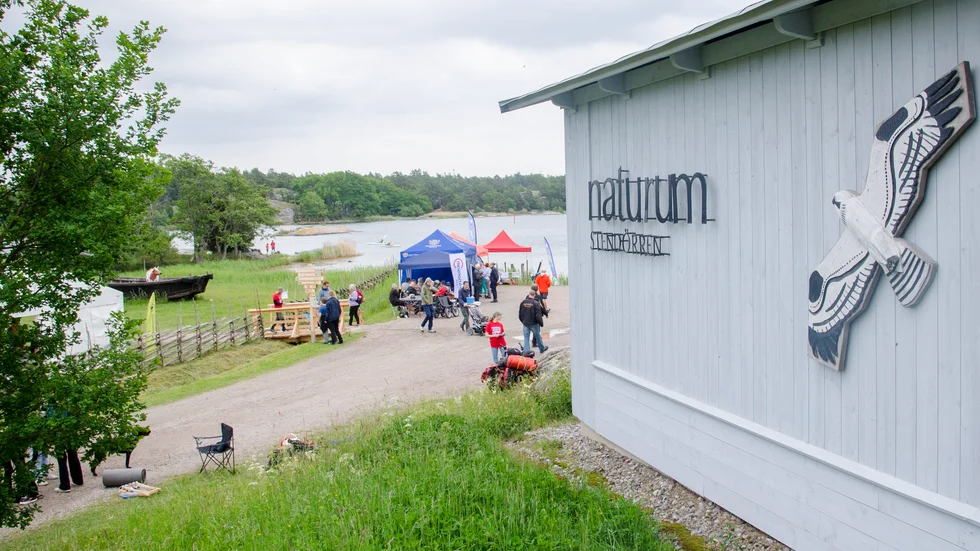 Insändarskribenten menar att Stendörrens naturreservat och Naturum påverkas negativt av regeringens politik. Arkivfoto