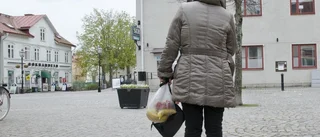 Fyrabarnsfamilj hotas av vräkning