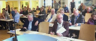 Fullmäktigemöte med ett vägval