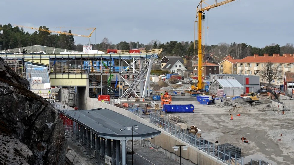 Thore Berggren, ledamot (L) i teknik- och servicenämnden, skriver i sin replik till Kristdemokraterna varför en avgift är nödvändig i det nya garaget i Strängnäs resecentrum.