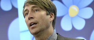 SD-toppen efter polisförhöret: "Jag vet vad jag tycker"