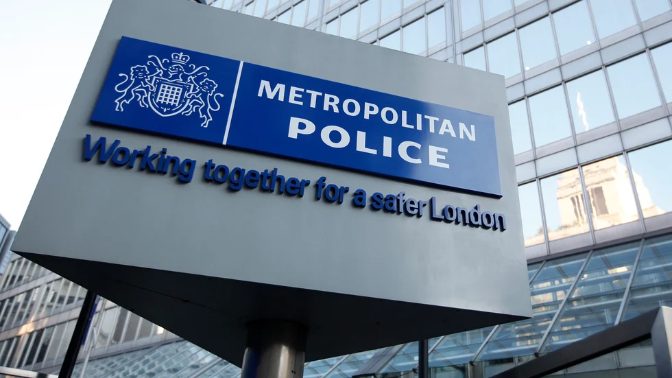 Londonpolisen uppger att den redan infört förändringar "för att säkerställa att barn som utsätts för påträngande visitationer behandlas på lämpligt och respektfullt sätt". Arkivbild.