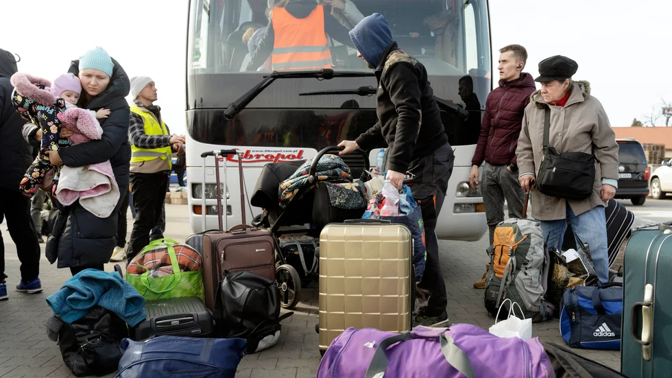 Många ukrainare flydde till Sverige när kriget kom men utan svenskt personnummer är det svårt att kunna känna stabilitet och ha möjlighet till utveckling och ett normalt liv i Sverige, skriver Khrystyna Hevchuk.