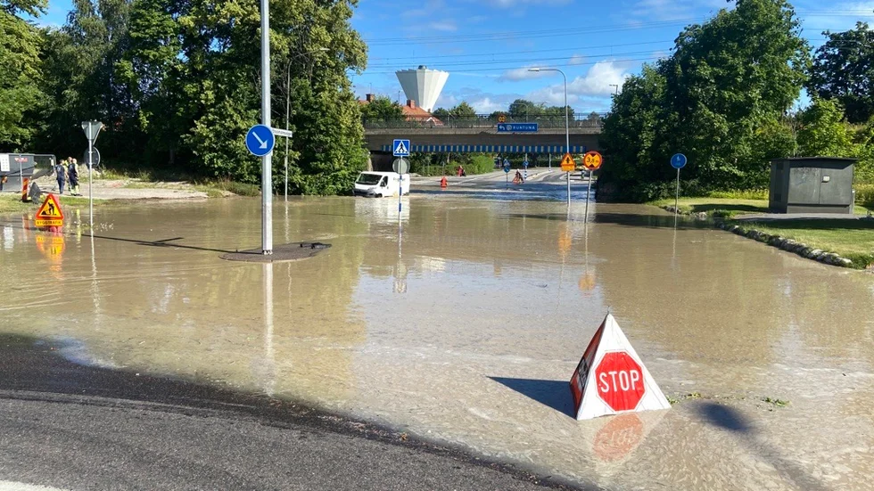 Det är dags att genomföra mer och smartare förebyggande underhåll, för att slippa framtida vattenläckor, menar debattören.