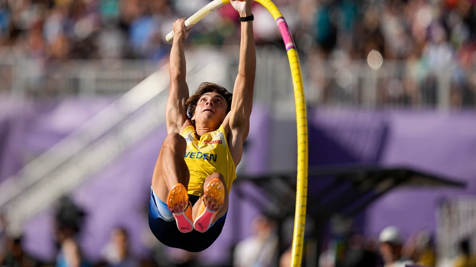 Armand Duplantis jagar VM-medalj i Eugene.