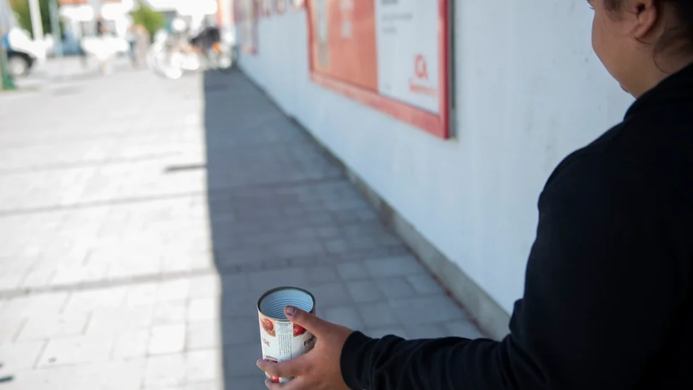Börje Carlsson tycker mobiltelefonförsäljare är mer störande än tiggare. Foto: Björn Lindgren, TT.