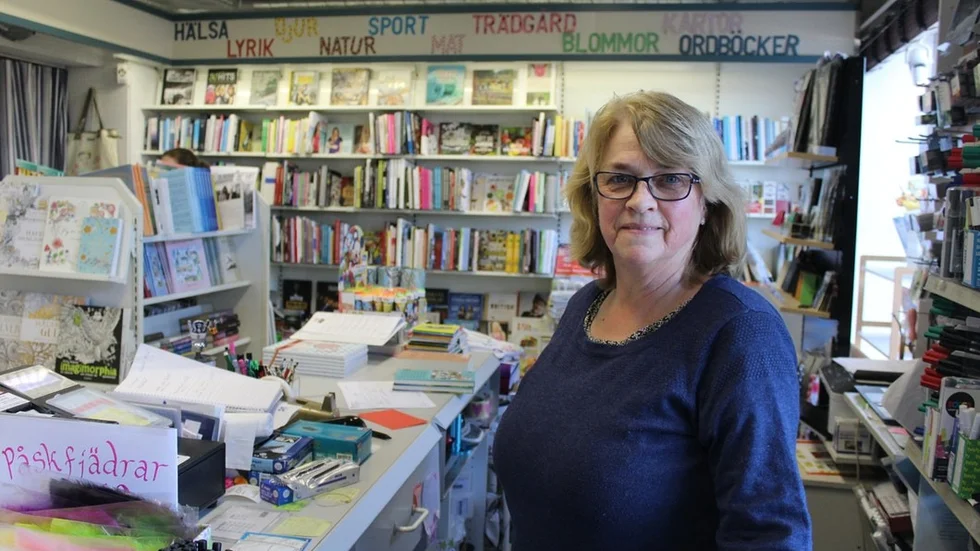Eva Nyberg som driver Gnesta Bokhandel är en av dem som gärna skulle vilja ha en insättningsautomat i Gnesta...
