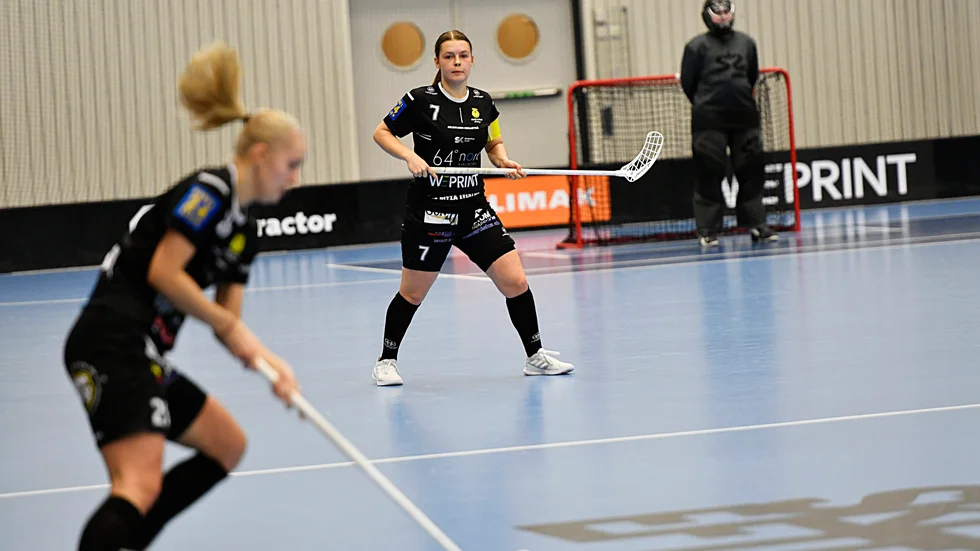Frida Jonsson, Gamla Stans lagkapten, var besviken efter helgens två bortaförluster. ”Inte alls nöjd”, säger 19-åringen.