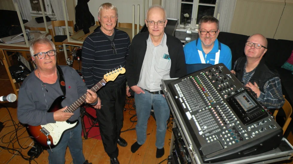 Team Kvarnby. Dagens besättning, från vänster Bennet Johansson, Ulf Wiklund, Eilert Norberg, Christer Nyström och Tage Wiklund. Här på träning i byagården, Gärdsmark.