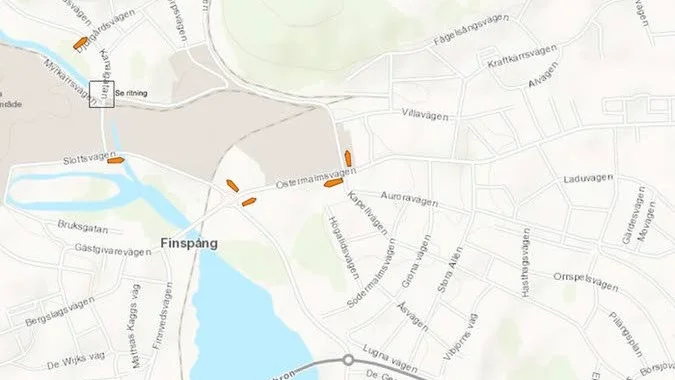 Rutan markerar var vägen är avstängd och pilarna visar hur trafiken leds om.