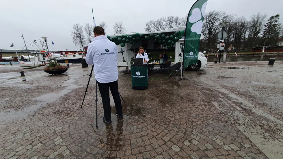 
Invigningen hölls på Östra hamnplan i Trosa och sändes samtidigt live på Facebook och Youtube.