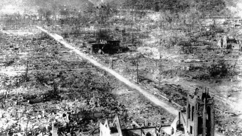 Atombomberna. I augusti 1945 fällde USA två atombomber över de japanska städerna Hiroshima och Nagasaki. Fler än 230 000 människor har dött i de båda städerna till följd av bombernas omedelbara och långsiktiga skador. Foto: AP Photo/TT