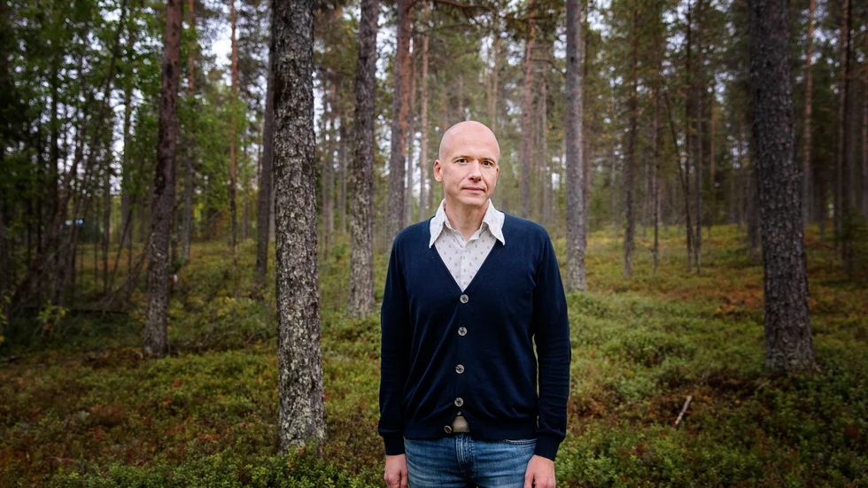 Daniel Åberg, boende i Vittangi, har skrivit manus till den nya P3 podden "Hotellet" - en ryslig mordhistoria som utspelas i Abisko.