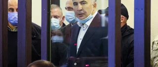 Georgiens expresident Saakasjvili inför rätta