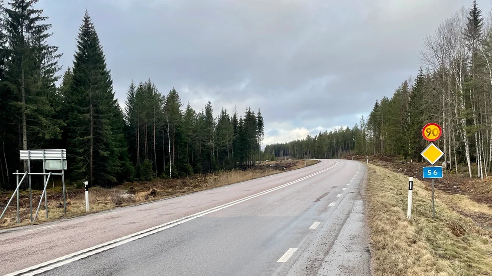 Det var på riksväg 56 som polisen stoppade bilen, som det sedan tog tid att utmäta. 